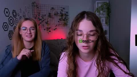 Kira online show from October 17, 2025, 12:19 pm