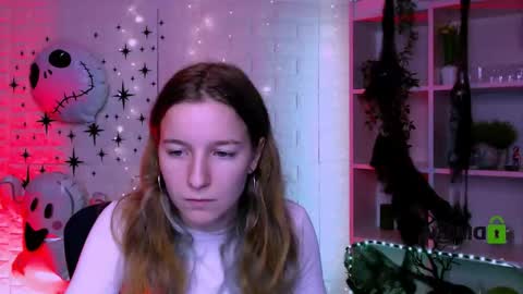 Kira online show from October 29, 2025, 2:30 pm