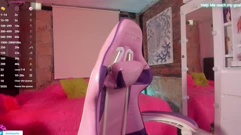 Snapshot of kikilepetite chatting on January 16, 2025, 9:19 pm kiki online show from January 16, 2025, 9:19 pm