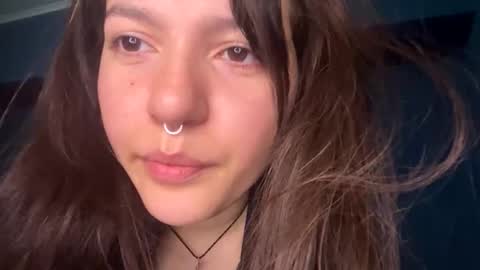 kikilove15 online show from June 1, 2026, 12:12 am