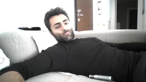 kikkus01 online show from October 10, 2025, 11:42 am