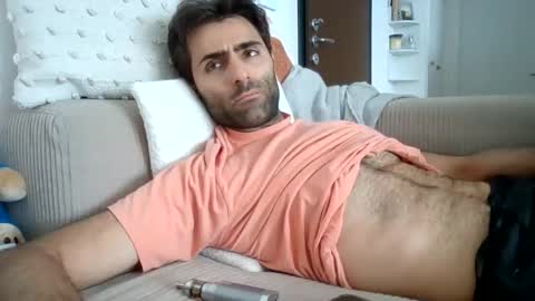 kikkus01 online show from May 17, 2026, 1:51 pm