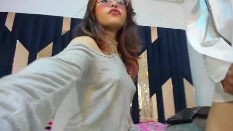 Snapshot of kikyoanddrey chatting on May 2, 2026, 3:39 pm kikyoanddrey online show from May 2, 2026, 3:39 pm