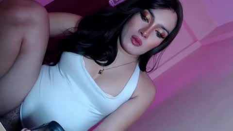 kim_aero online show from October 15, 2025, 1:44 pm