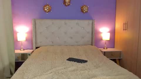 Mia  Kim online show from September 11, 2025, 5:35 pm