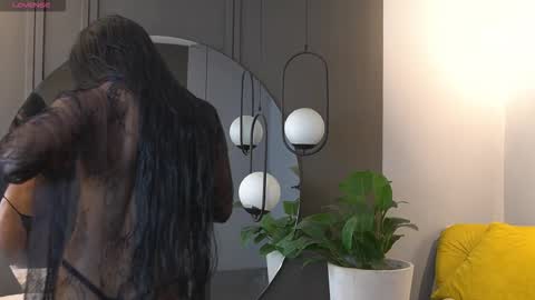 Kim online show from September 22, 2025, 1:02 pm