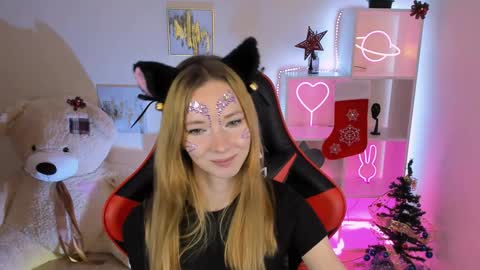 kim_boyd online show from December 20, 2024, 3:21 pm