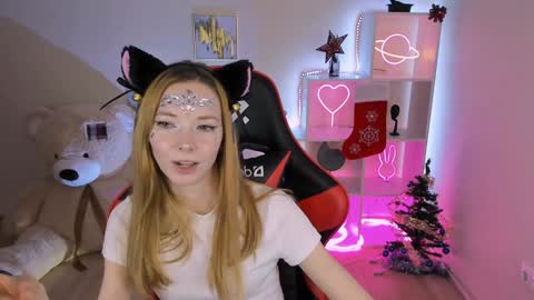 kim_boyd online show from December 21, 2024, 11:22 am