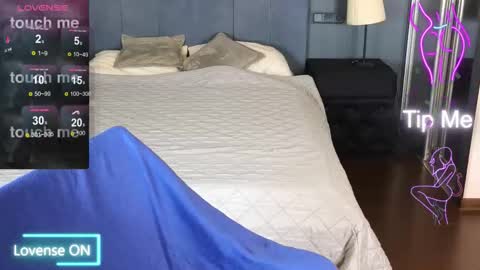 Kim online show from September 24, 2025, 5:33 am