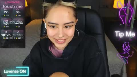 Kim online show from October 10, 2025, 9:30 am