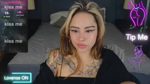 Kim online show from October 17, 2025, 8:22 pm