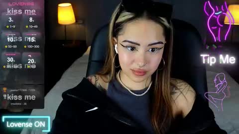 Kim online show from November 28, 2025, 9:12 am