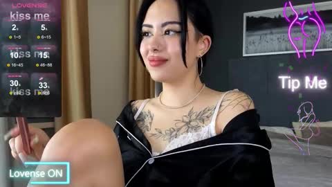 Kim online show from December 14, 2025, 8:52 am