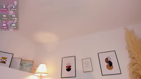 Kim  online show from October 2, 2025, 5:03 am