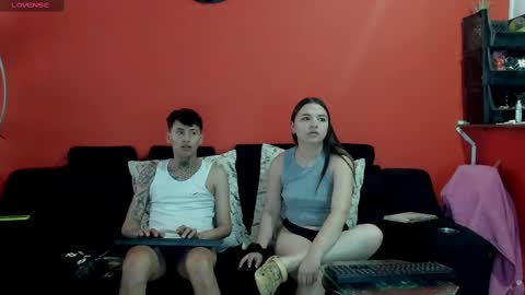 kim_jero online show from March 3, 2025, 12:27 pm