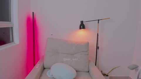 Kim Lian online show from April 9, 2026, 9:36 am