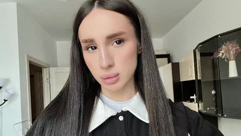 Kim Oberlin online show from April 2, 2026, 12:14 pm