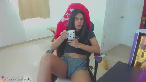 Snapshot of kim_wexler chatting on February 11, 2025, 10:18 pm OnlyFans kimberlywexlr online show from February 11, 2025, 10:18 pm