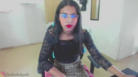 Snapshot of kim_wexler chatting on February 23, 2025, 10:53 pm OnlyFans kimberlywexlr online show from February 23, 2025, 10:53 pm