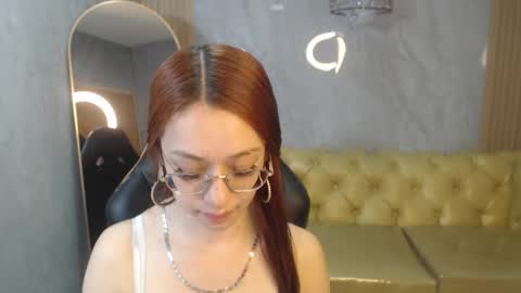 Snapshot of kimberly23_a chatting on December 21, 2025, 8:05 pm Kim online show from December 21, 2025, 8:05 pm