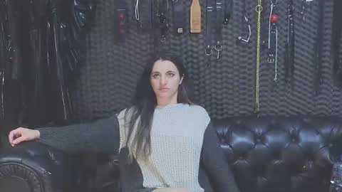  KIMBERLY SWAN  online show from March 11, 2025, 3:48 am