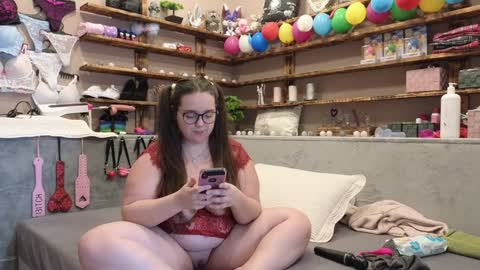 Snapshot of kimberlycaprice chatting on February 7, 2025, 11:34 am kimberlycaprice online show from February 7, 2025, 11:34 am