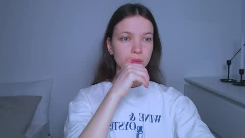 Kimberly online show from April 4, 2026, 3:27 am