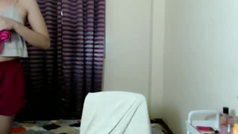 kimchie_21 online show from October 21, 2025, 2:56 am