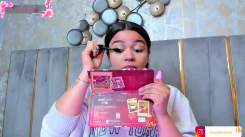  KIM  online show from November 12, 2025, 2:45 am