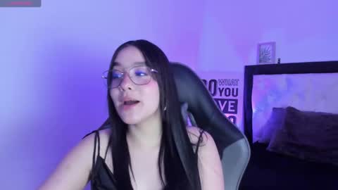 kimgarcez online show from September 9, 2025, 8:52 pm