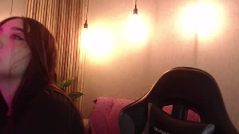 kimgarcez online show from October 5, 2025, 3:32 pm