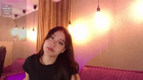 kimgarcez online show from November 2, 2025, 3:25 pm