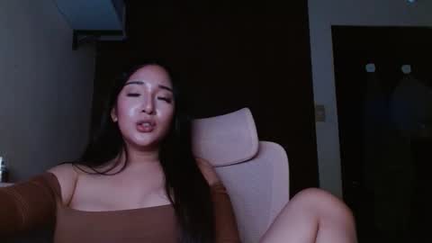 Snapshot of kimhugeisforyou chatting on April 13, 2026, 6:46 pm Siobe Lim online show from April 13, 2026, 6:46 pm