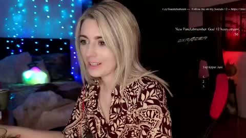 Wolfs Girl online show from June 3, 2026, 6:02 pm