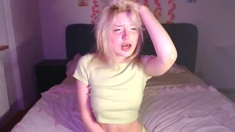 Kimi online show from April 15, 2026, 9:37 pm