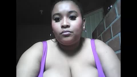 kimm88002 online show from March 25, 2026, 8:04 pm