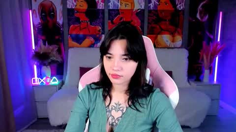 Snapshot of kimm_wong chatting on December 1, 2025, 12:32 pm kimm wong online show from December 1, 2025, 12:32 pm