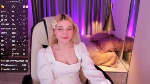  Your Kimmie  follow me  online show from December 20, 2024, 5:08 pm