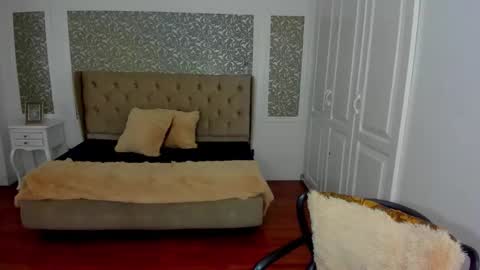 Kim online show from September 8, 2025, 7:46 pm