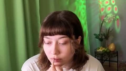 kina_ka online show from October 19, 2025, 12:17 pm