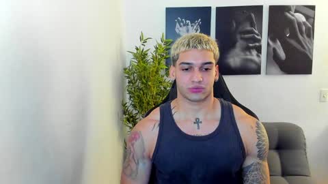 king_of_kings__ online show from December 2, 2024, 11:51 pm