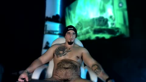 Snapshot of kingbear777 chatting on December 29, 2024, 1:13 am King Bear online show from December 29, 2024, 1:13 am