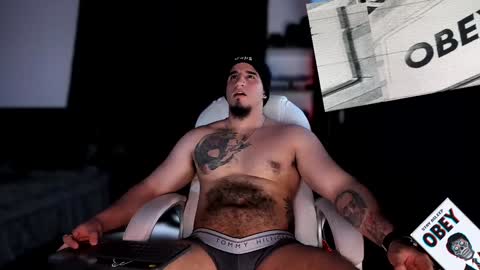 Snapshot of kingbear777 chatting on February 7, 2025, 12:20 am King Bear online show from February 7, 2025, 12:20 am