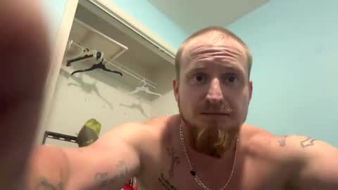 kingboy4567252861 online show from April 20, 2026, 12:46 am