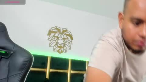 kingg_jay online show from May 8, 2026, 12:10 pm