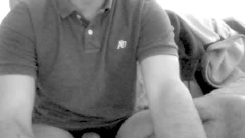 kingindisguise69 online show from February 10, 2025, 3:35 am