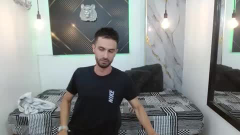 Snapshot of kingoftemptation chatting on March 1, 2026, 2:02 am KING online show from March 1, 2026, 2:02 am