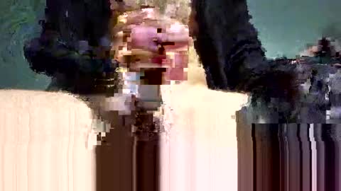 Kingstache online show from January 4, 2025, 6:19 pm