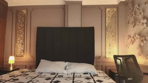 sebastian online show from December 16, 2025, 3:22 am