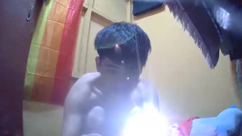 Snapshot of kingsucker2069 chatting on December 7, 2024, 12:45 pm Ruru online show from December 7, 2024, 12:45 pm